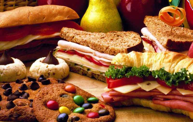 Вредные продукты в рационе, которые убивают красоту и здоровье (+аудио)