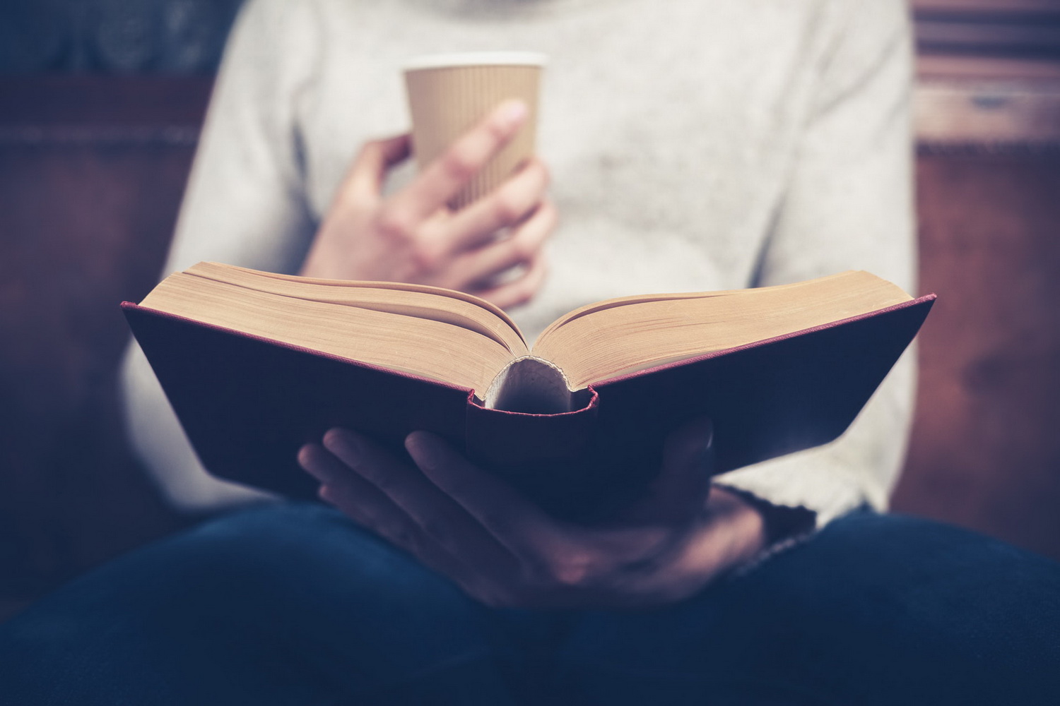 Ела носки и обои, чтобы заполнить пустоту. 5 книг, которые помогут понять мир душевнобольных