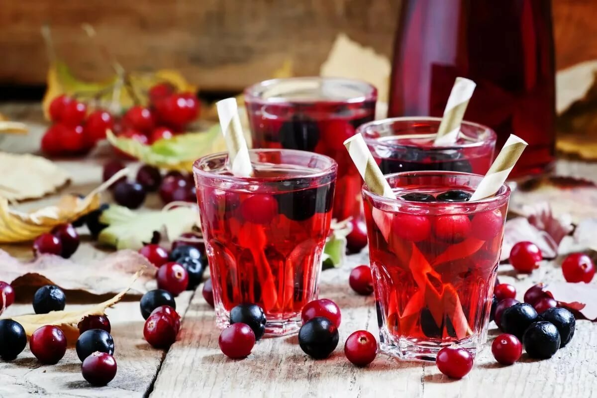 лимонад из вишни и смородины
