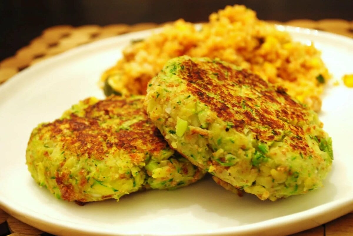 Котлеты куриные с кабачком и сыром
