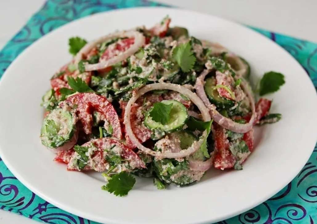 салат с орехами