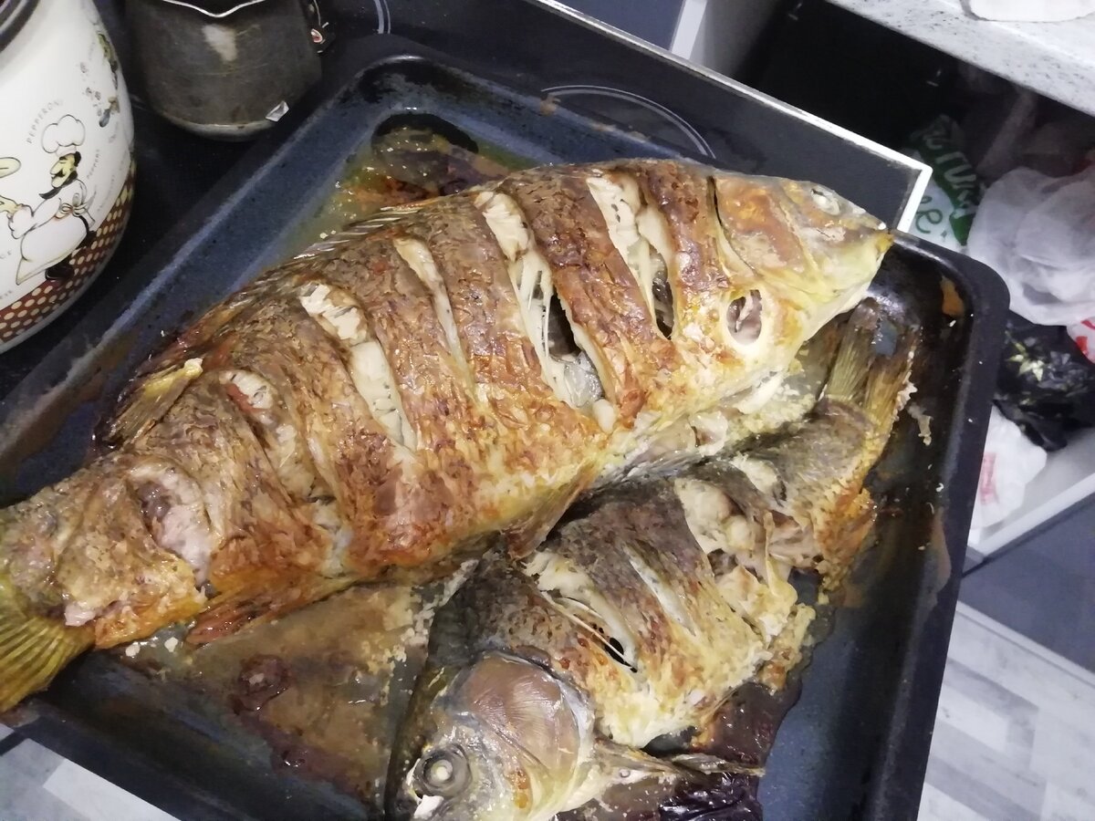 карпа в духовке целиком
