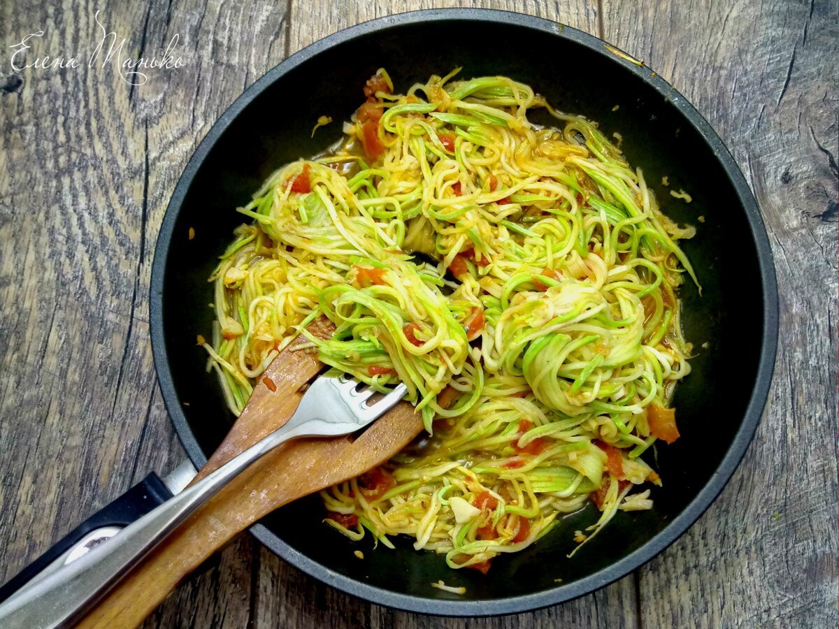 Курица со спагетти из цуккини