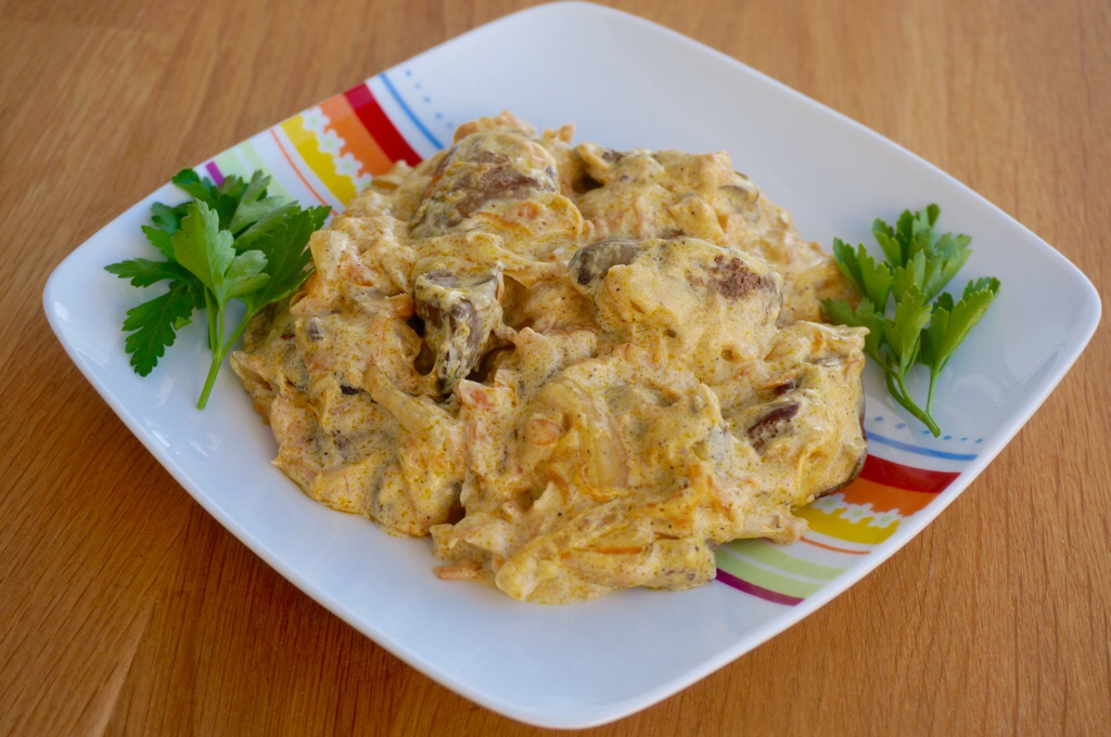 куриная печень, тушенная с плавленым сыром