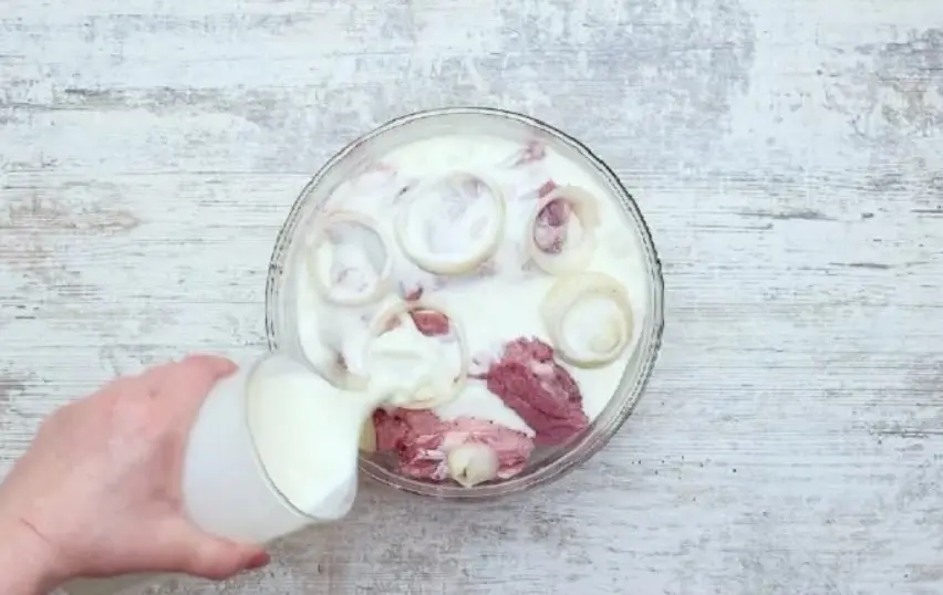 Шашлык, замаринованный в кефире