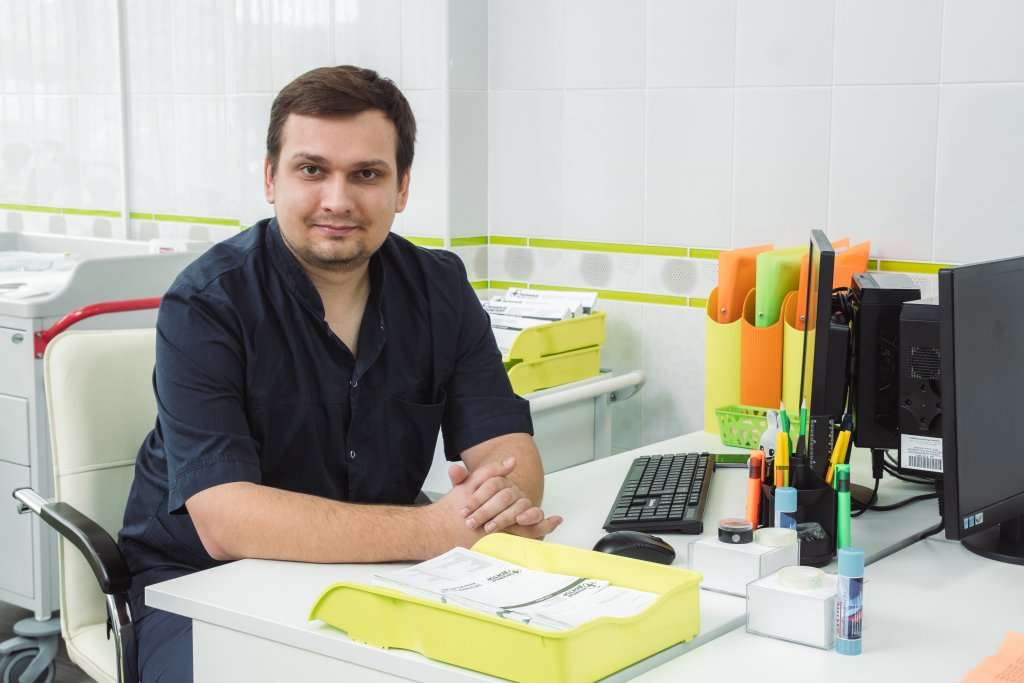 доктор Комса