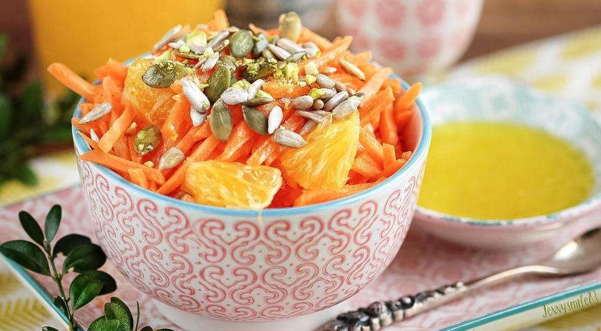 Салат из моркови и апельсинов