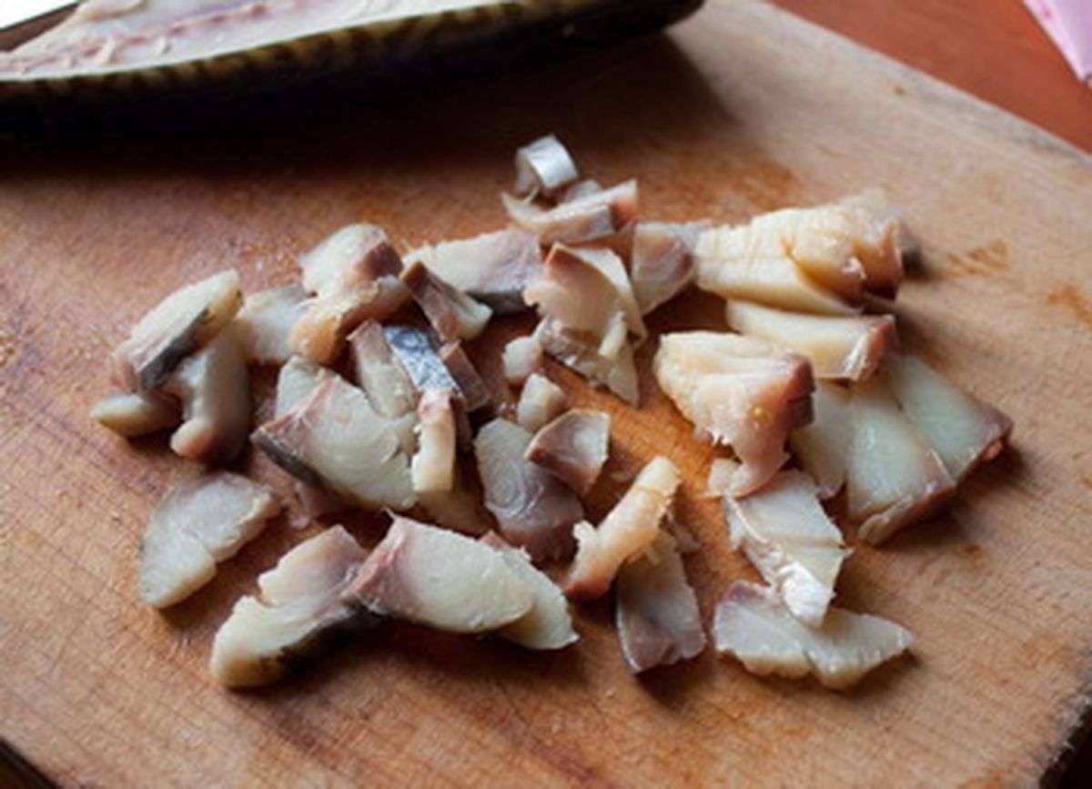 Салат из копченой скумбрии