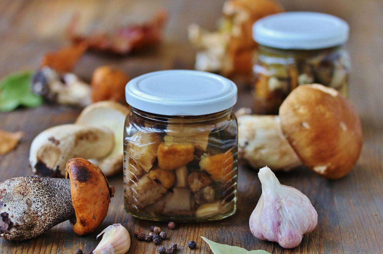 Маринованные подосиновики с горчицей