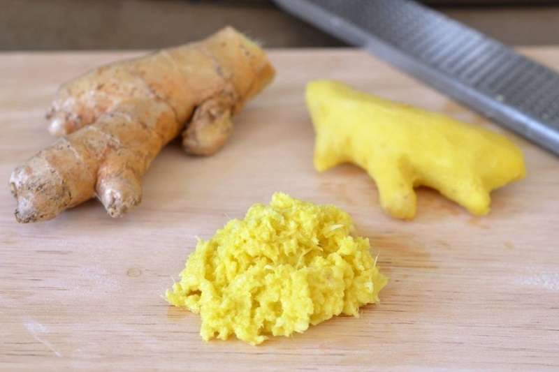 Свежий корень имбиря