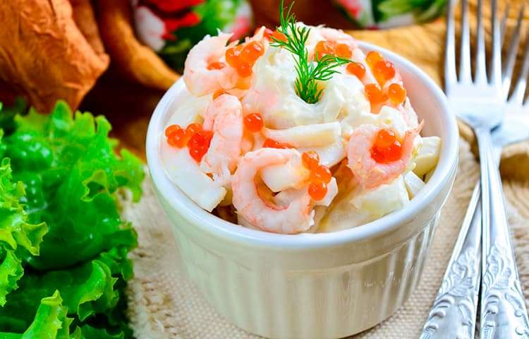 Овощной салат с икрой