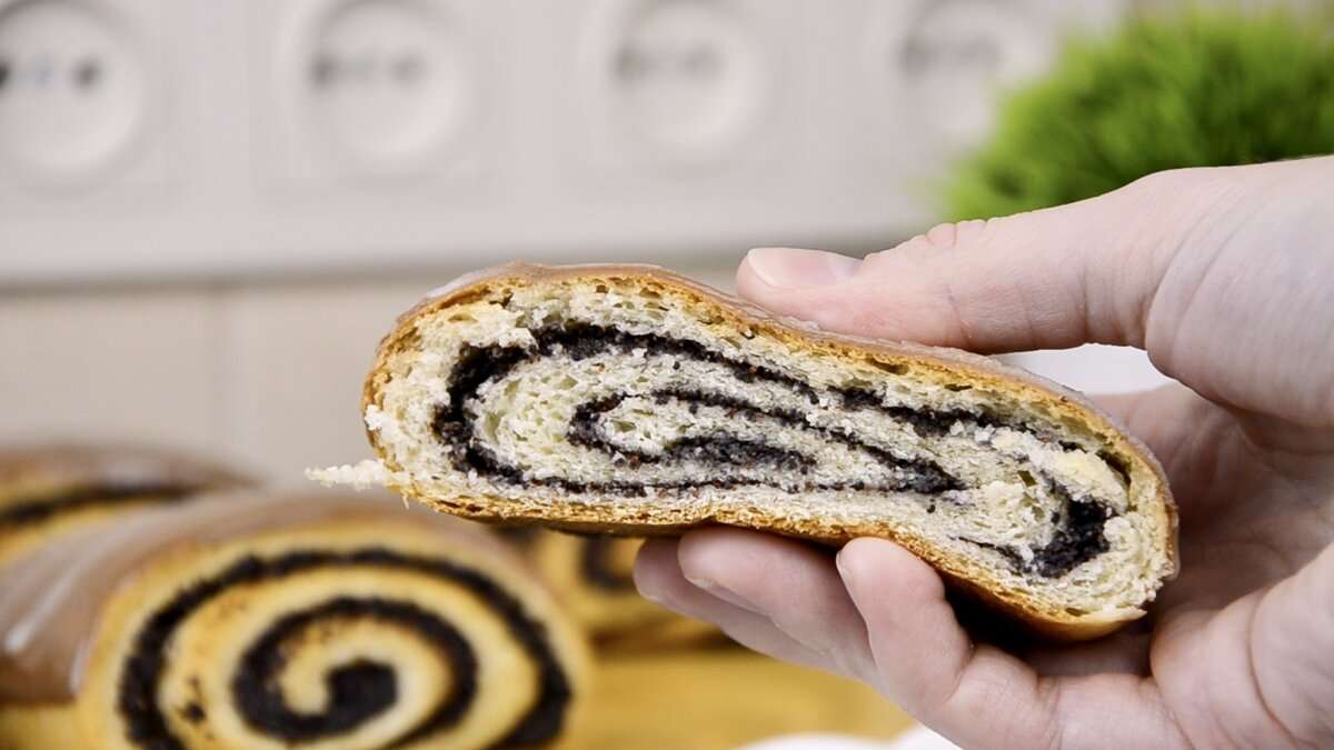 Рулет с маком