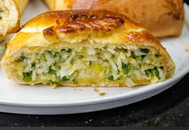 Постный пирог с рисом и зеленью