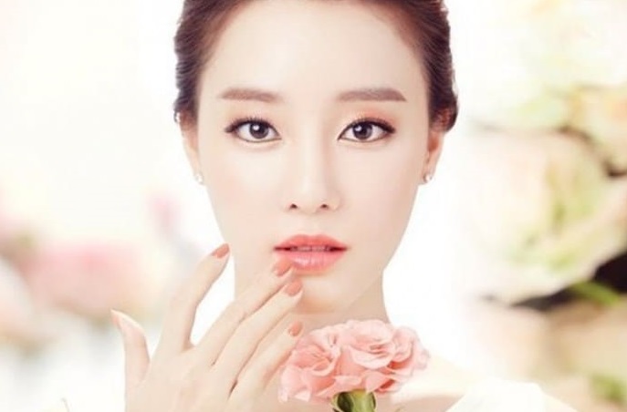 кореянка в рекламе корейской ксметики