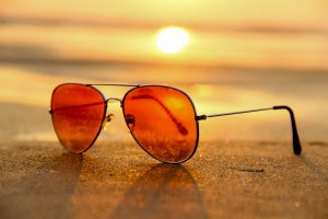 солнцезащитные очки - Какие могут быть последствия воздействия УФ-лучей для глаз