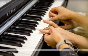 обучение аутистов музыке