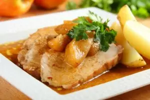 свинина с яблоками