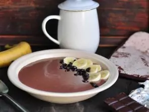 Шоколадная манная каша
