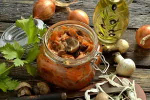 Солянка из капусты с грибами