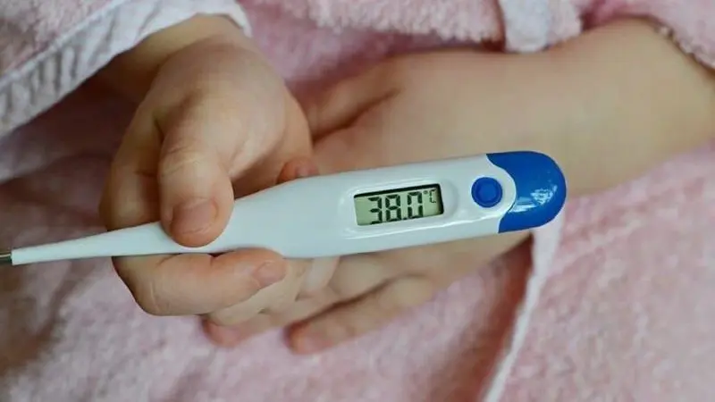 Высокая температура у ребенка. Причины и лечение