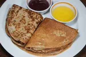 Блины из ржаной муки с медом