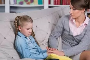 Что делать родителям подростков с депрессией