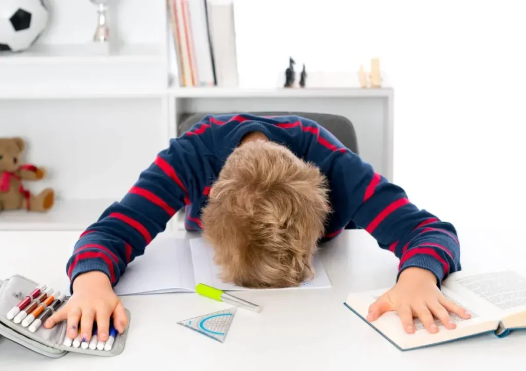Переутомление и Хроническая усталость у детей.