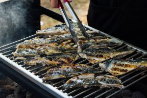 Скумбрия на гриле с соусом чимичурри