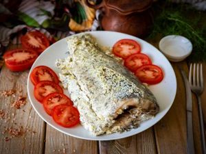 Карп с луком в духовке