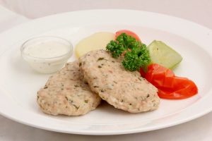 Нежные паровые котлеты из индейки в мультиварке