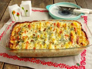 Рыба с картошкой в духовке