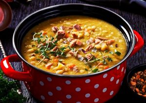 Суп гороховый с курицей