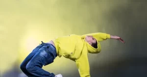 дети танцуют